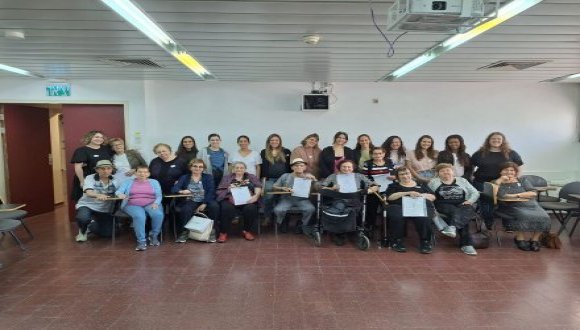 המשתתפים בקורס.  צילום: עמותת עמך